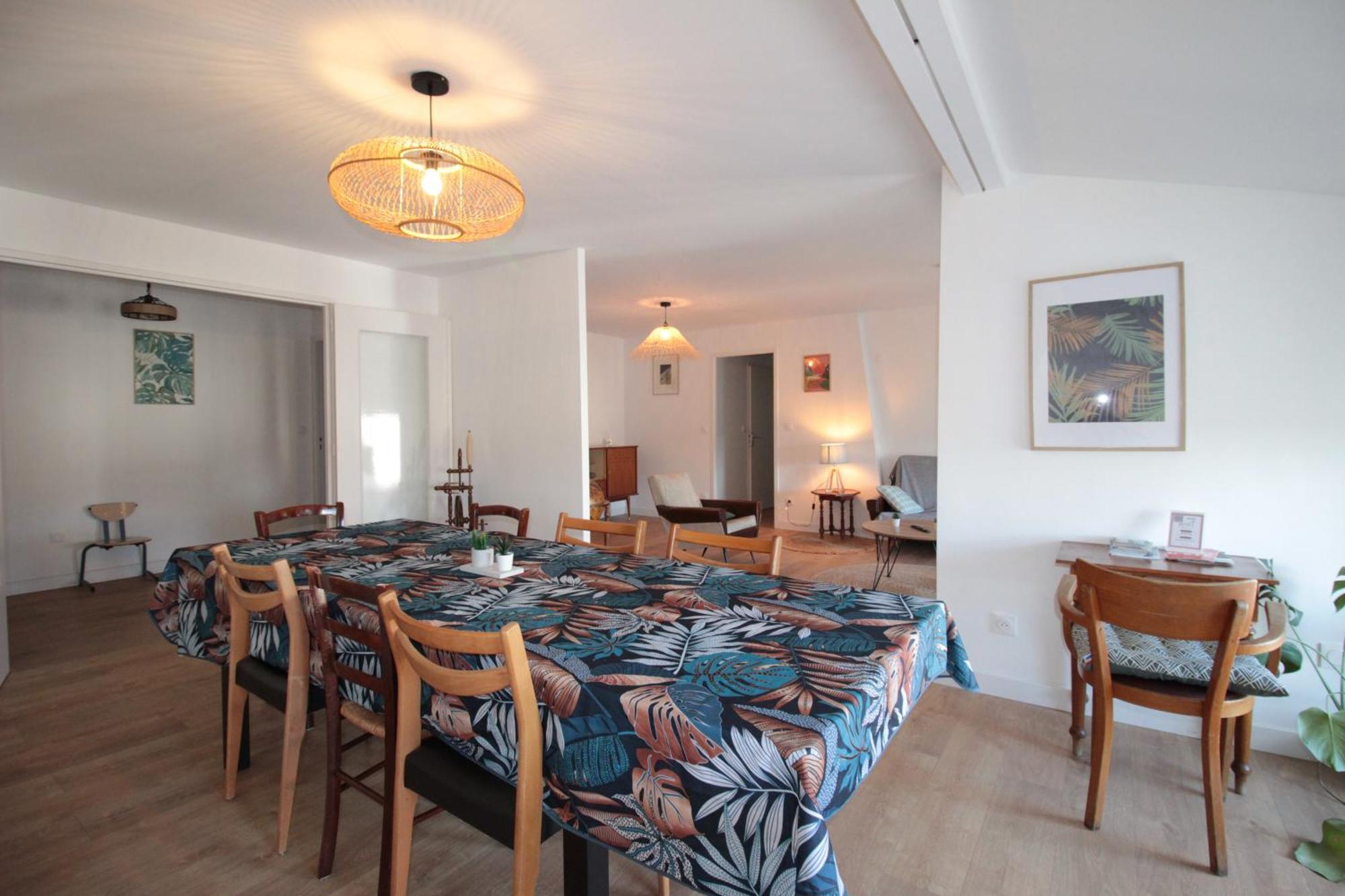 Logement Neuf "Meuse" - Hyper Centre - Parking Proche - Proche Gare - 4 Chambres - Terrasse Couverte - Wifi ! Gere Par Prestazen'Services Verdun-sur-Meuse Exterior photo