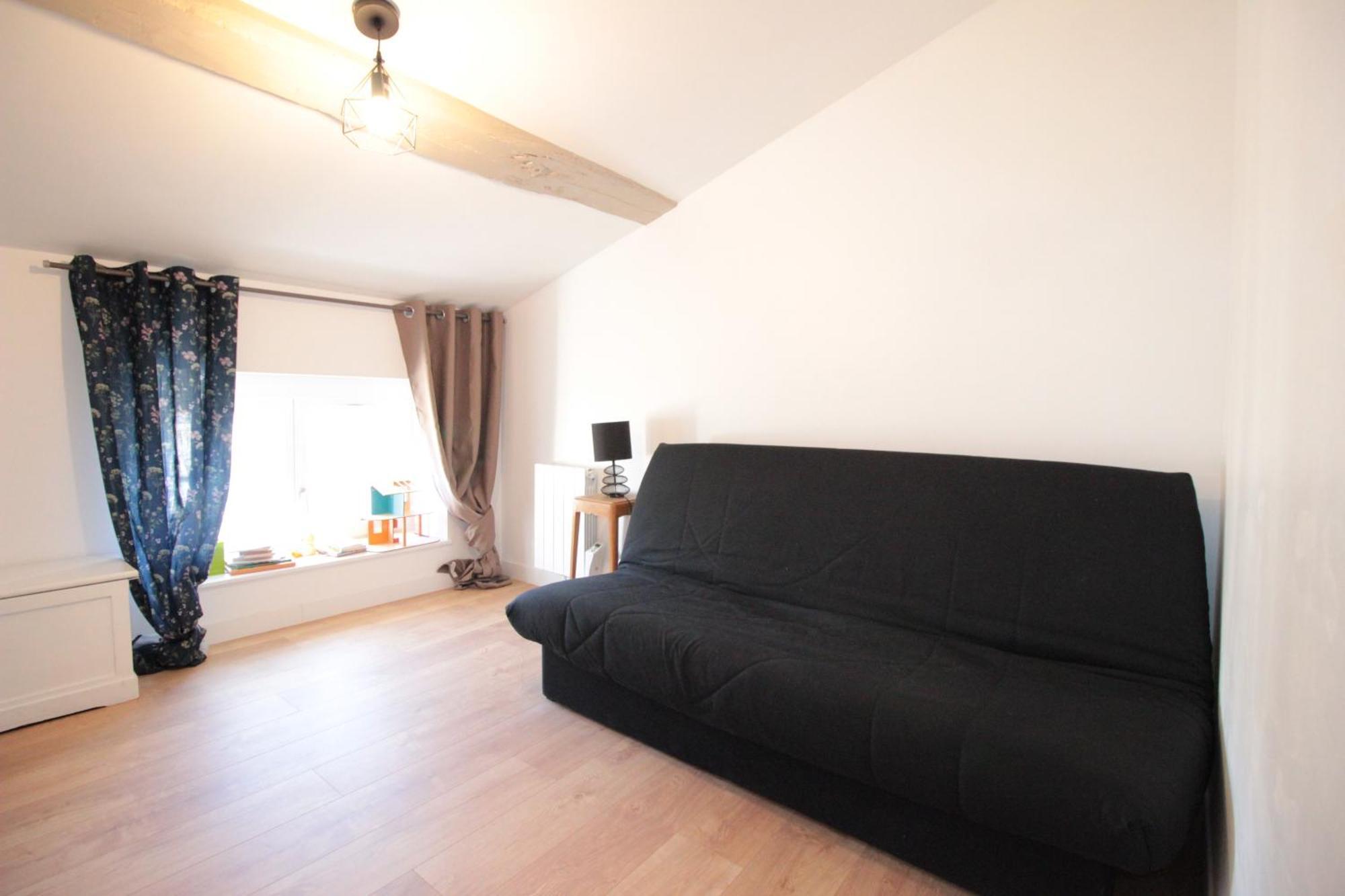 Logement Neuf "Meuse" - Hyper Centre - Parking Proche - Proche Gare - 4 Chambres - Terrasse Couverte - Wifi ! Gere Par Prestazen'Services Verdun-sur-Meuse Exterior photo