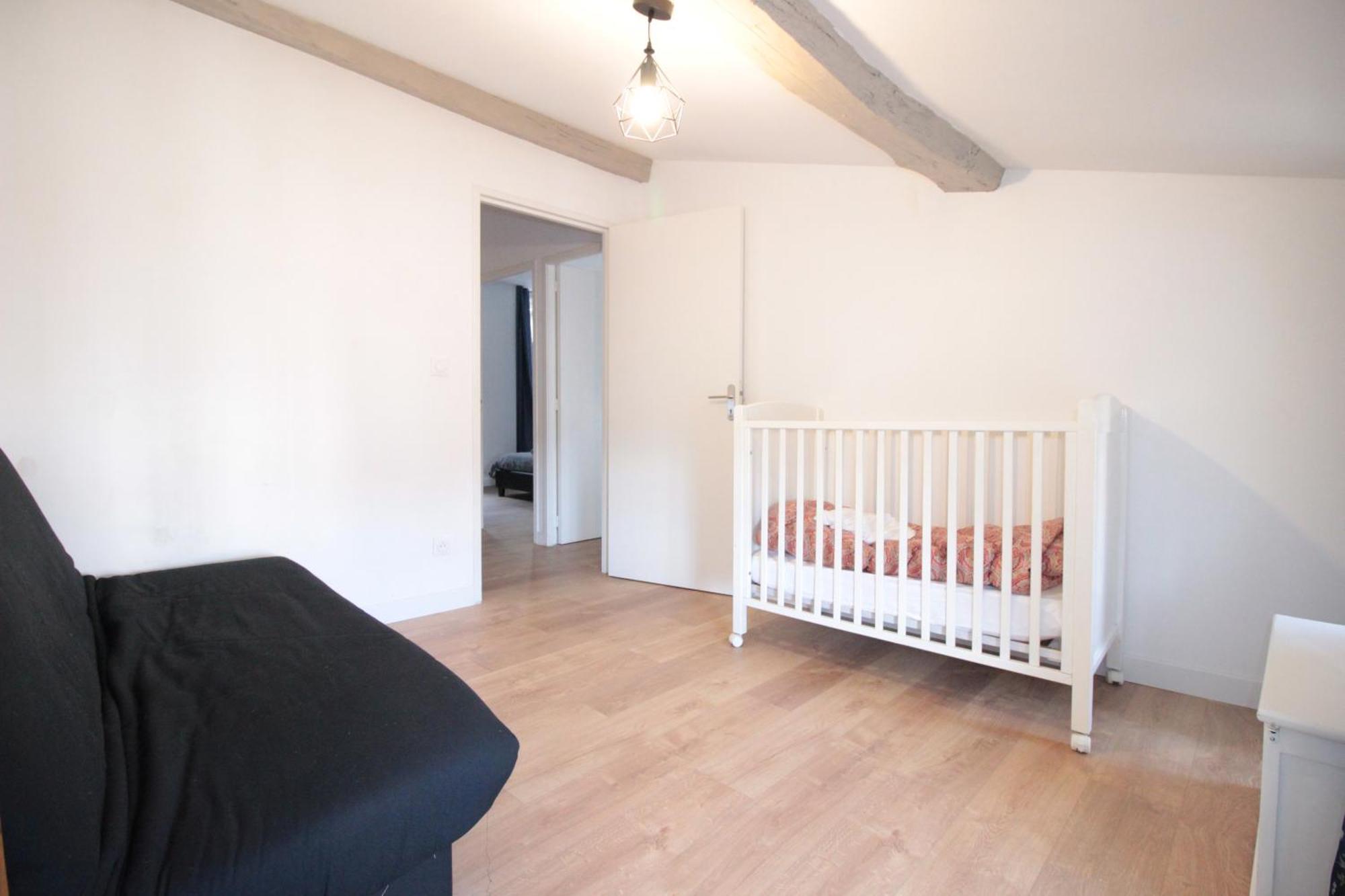 Logement Neuf "Meuse" - Hyper Centre - Parking Proche - Proche Gare - 4 Chambres - Terrasse Couverte - Wifi ! Gere Par Prestazen'Services Verdun-sur-Meuse Exterior photo